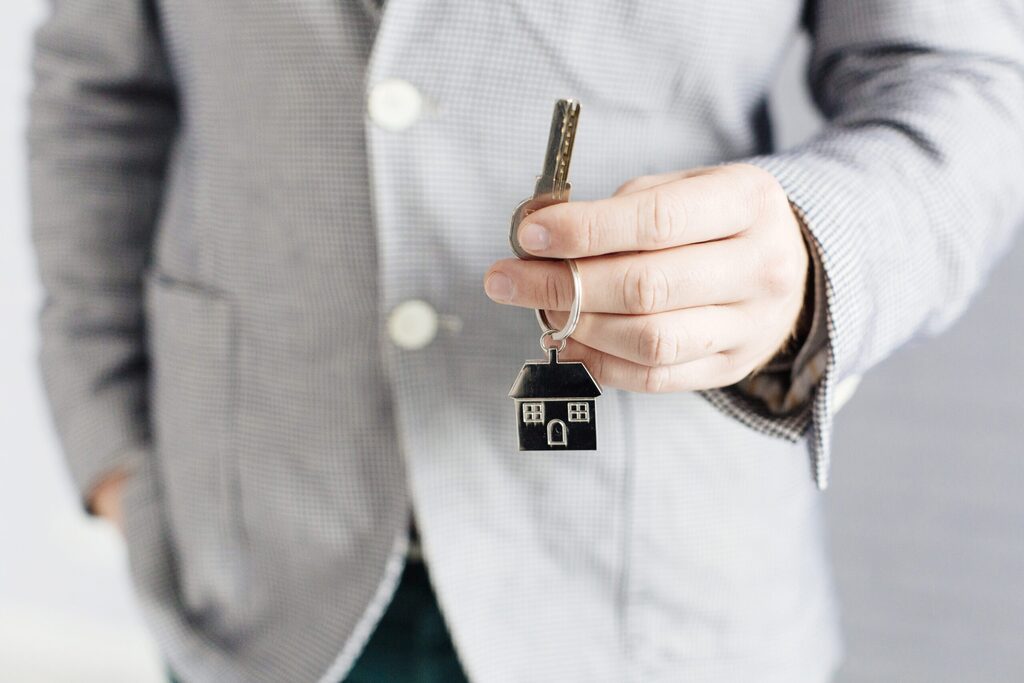 Com juros mais baixos, mercado imobiliário ganha força na pandemia