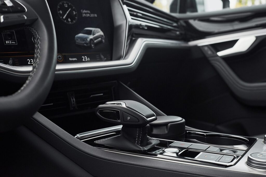 Os carros de luxo e esportivos mais aguardados no Brasil em 2022