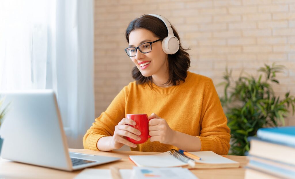 Home office: confira dicas para tornar o seu escritório mais aconchegante e funcional